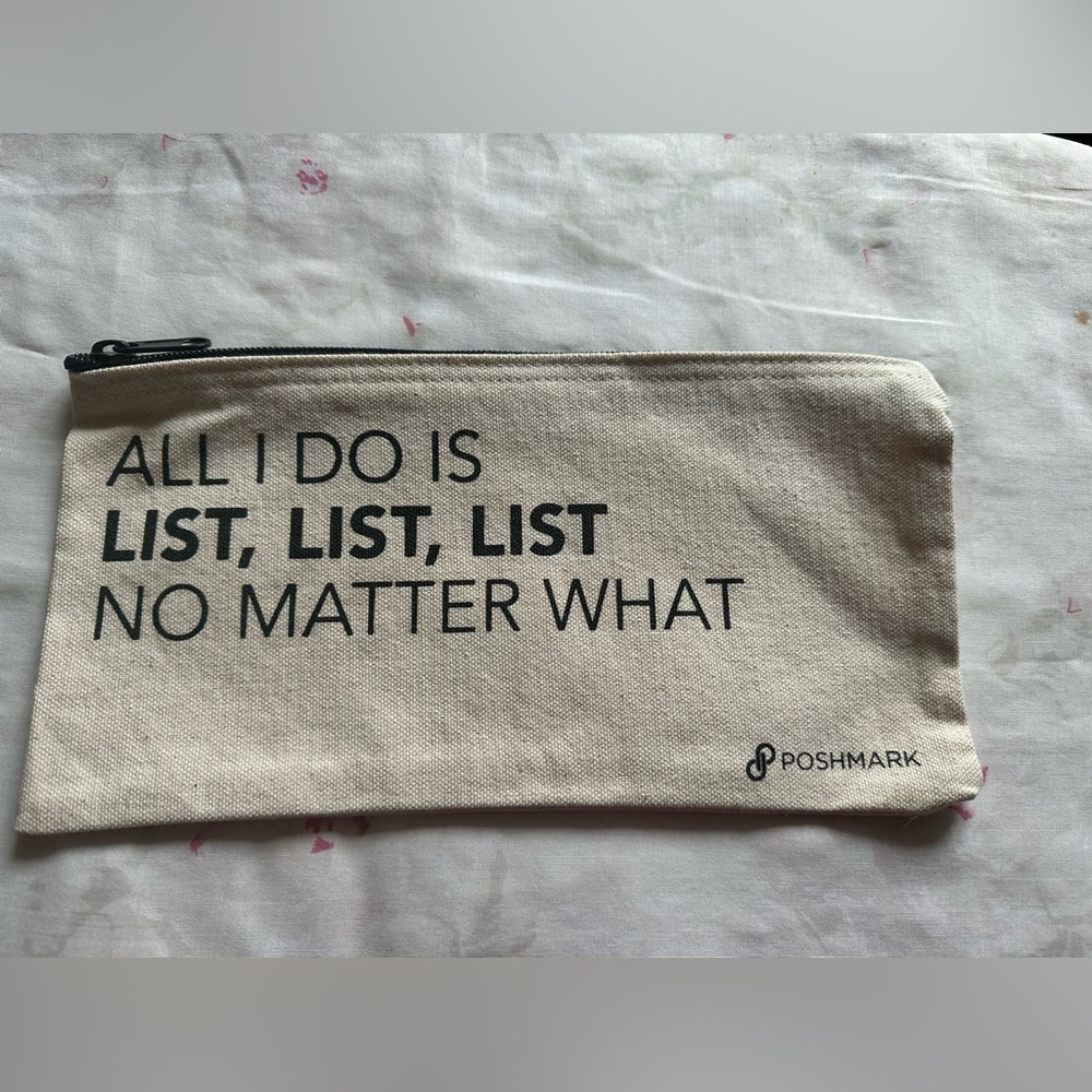 Poshmark Zipper Pouch Cosmetic Bag in Natural with Black Print
